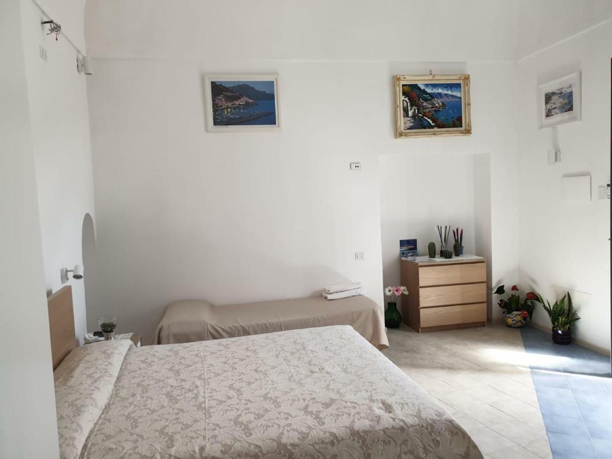 Lucy'S House - Comfortable Apartment In Amalfi Buitenkant foto